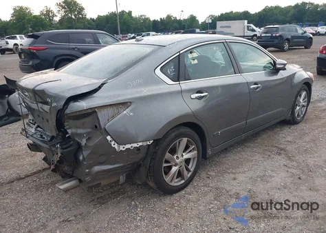 2015 Nissan Altima 2.5 Sv z USA, uszkodzony, nr VIN 1N4AL3AP0FC240218